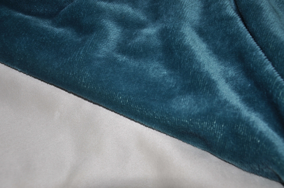 Poliéster 100% el 150cm CW o tela ajustable del paño grueso y suave de la franela 200gsm