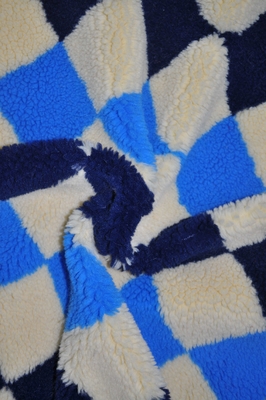 Tela 100% de Sherpa del poliéster del telar jacquar falso 535gsm el 150cm ajustable