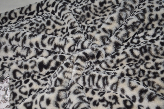 Tejido de poliester lujoso 100% del estampado leopardo para la moda única