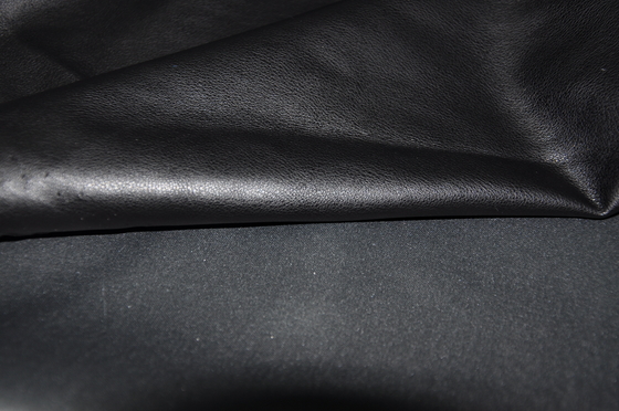 El 100% cubrió falsa PU gruesa Shell Fabric de cuero de la PU el 137cm