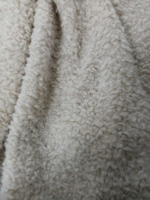 Enroscado Tricotado de Plush suave 380 gramos 100% P
