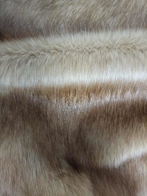 La tintura de cabello largo puntiagudo es la primera opción para hacer collares de piel